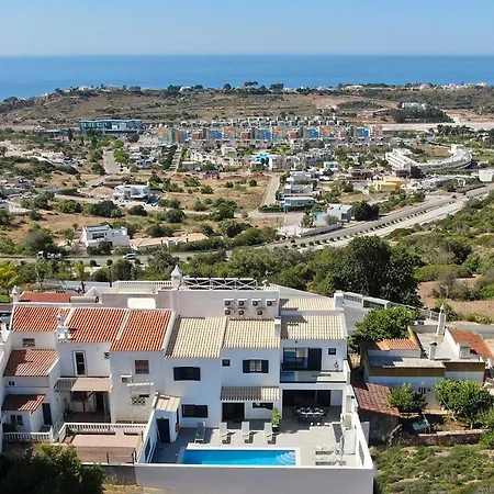 Villa Tropicana *