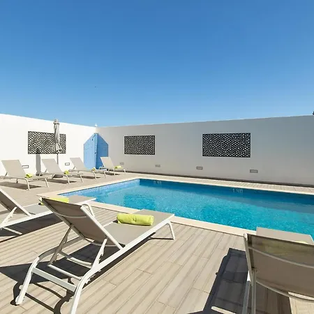 Вилла Tropicana